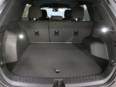 New 2026 GMC Terrain Elevation w/ Black Edition AWD/4WD image 8