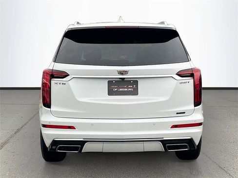Used 2023 Cadillac XT6 Luxury image 6