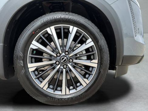 New 2026 Nissan Pathfinder Platinum AWD/4WD image 29
