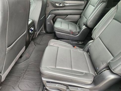 Used 2022 GMC Yukon XL Denali image 28