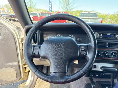 Used 1996 Jeep Grand Cherokee Laredo AWD/4WD image 15