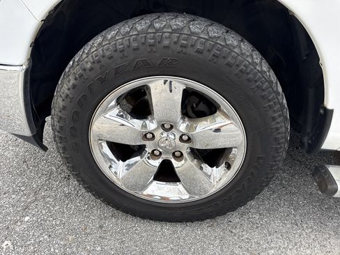 Used 2019 RAM 1500 Big Horn image 37