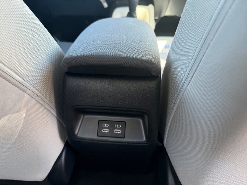 Used 2025 Toyota Corolla LE FWD image 23