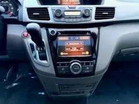 Used 2016 Honda Odyssey EX-L image 29