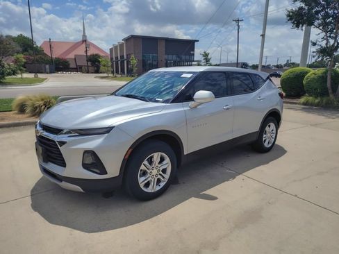 Used 2022 Chevrolet Blazer LT AWD/4WD image 1