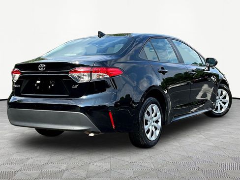 Used 2024 Toyota Corolla LE FWD image 6