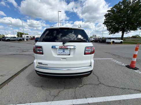 Used 2015 GMC Acadia SLT FWD image 4
