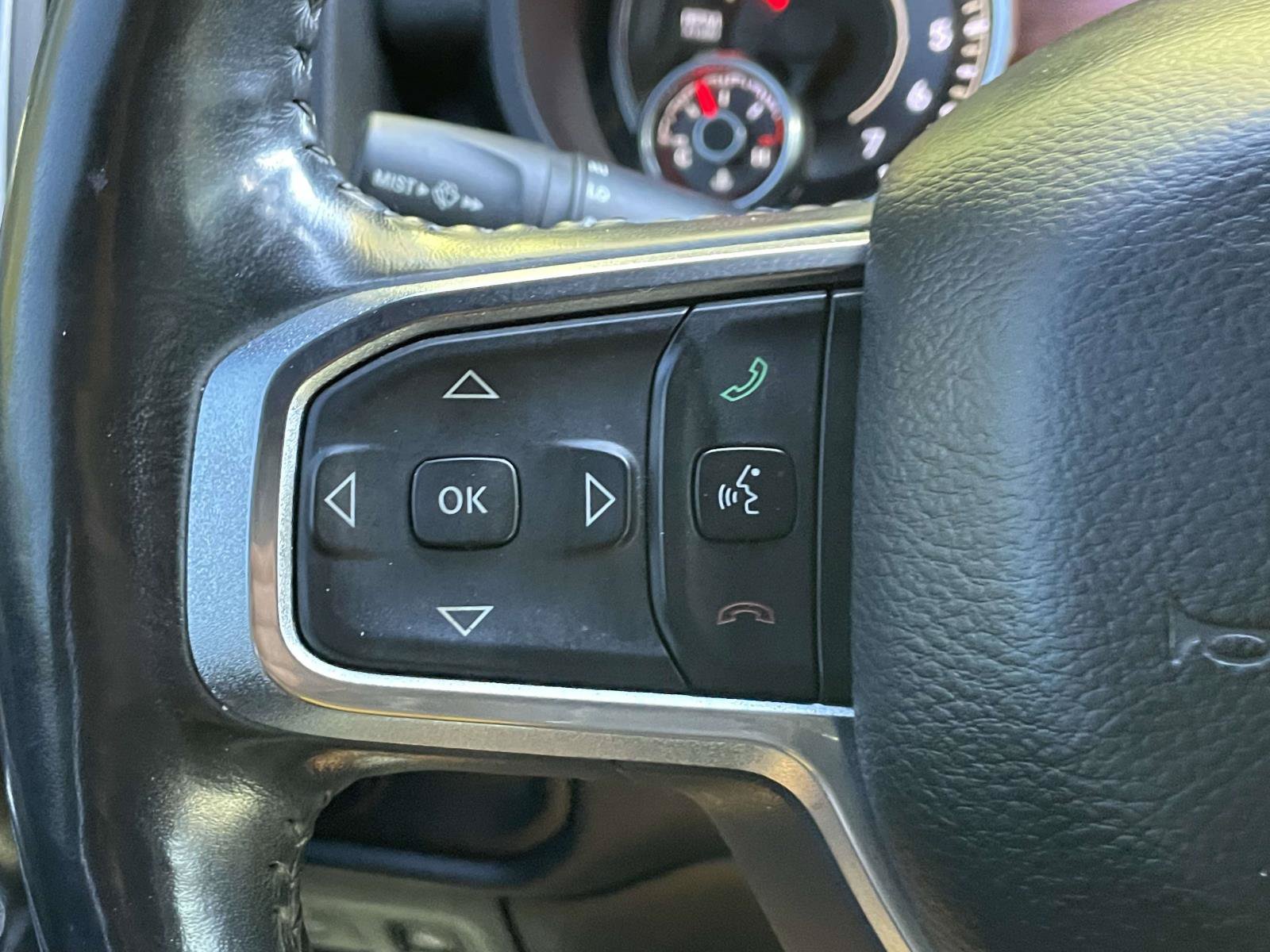 Used 2020 RAM 1500 Laramie w/ Sport Appearance Package AWD/4WD image 23