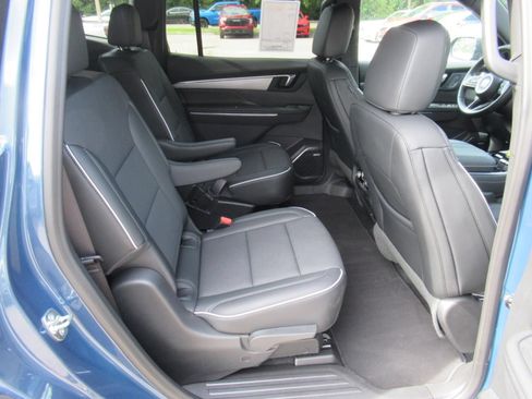 Used 2026 Buick Enclave Preferred FWD image 31