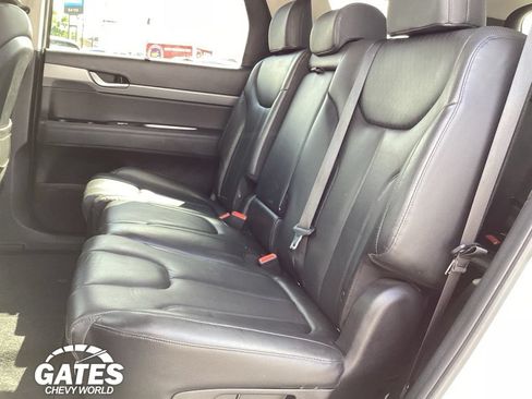 Used 2022 Hyundai Palisade SEL w/ 8P Bench Seat Package AWD/4WD image 17