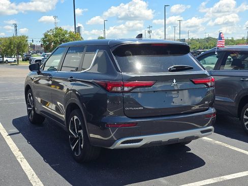 Used 2024 Mitsubishi Outlander SE FWD image 5