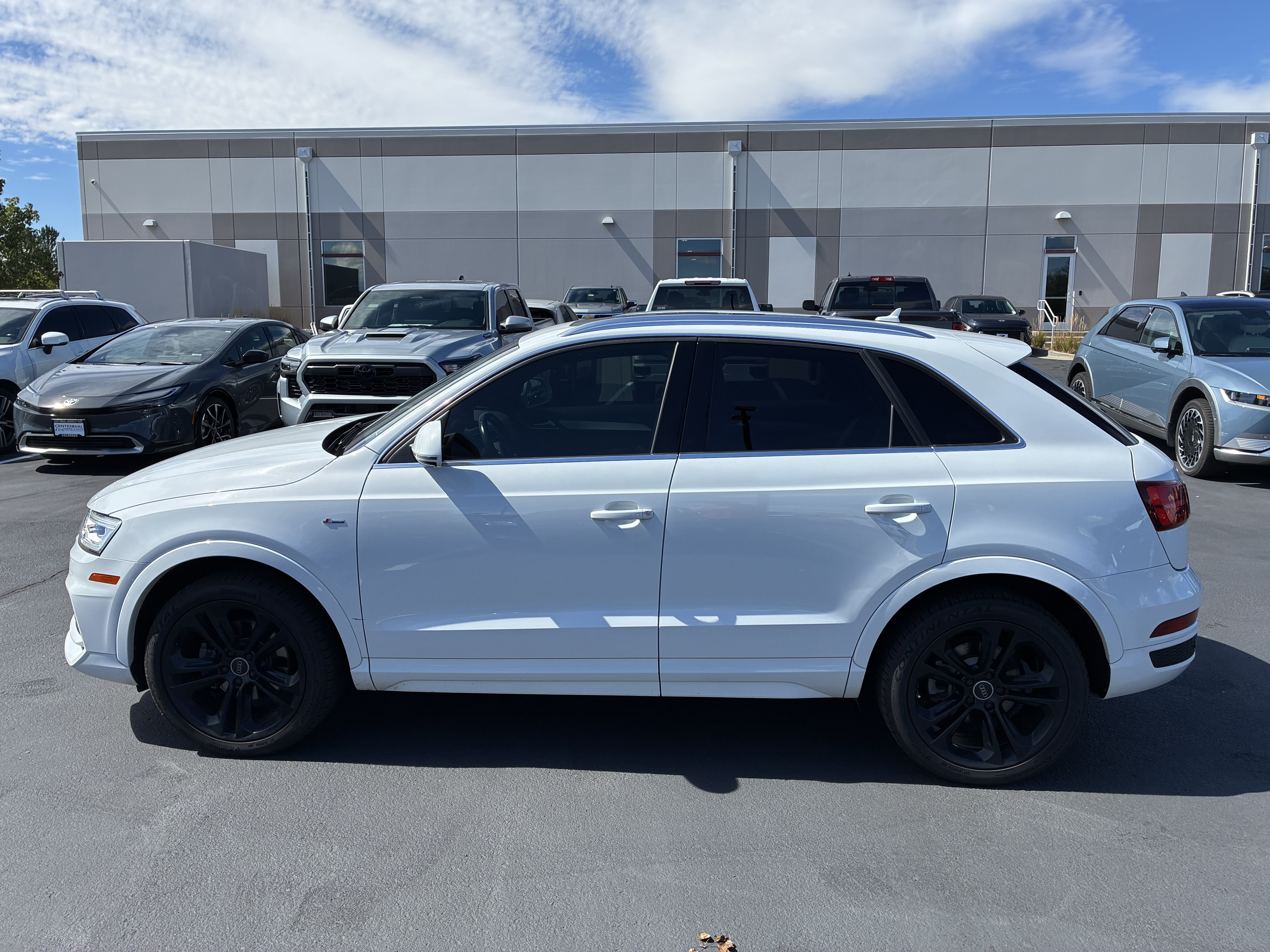 Used 2018 Audi Q3 2.0T Premium Plus w/ Premium Plus Package AWD/4WD image 4