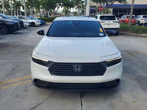 Used 2023 Honda Accord Sport image 2