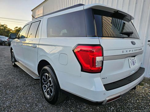 Used 2023 Ford Expedition Max XLT image 4
