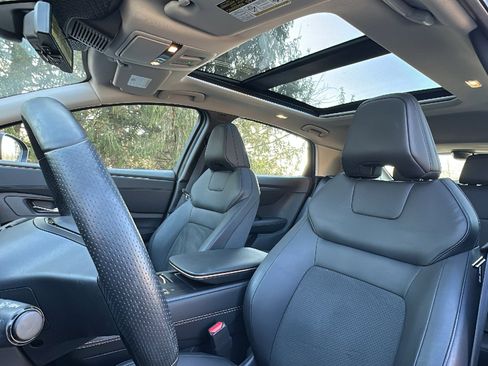 Certified 2024 Nissan Ariya AWD image 13