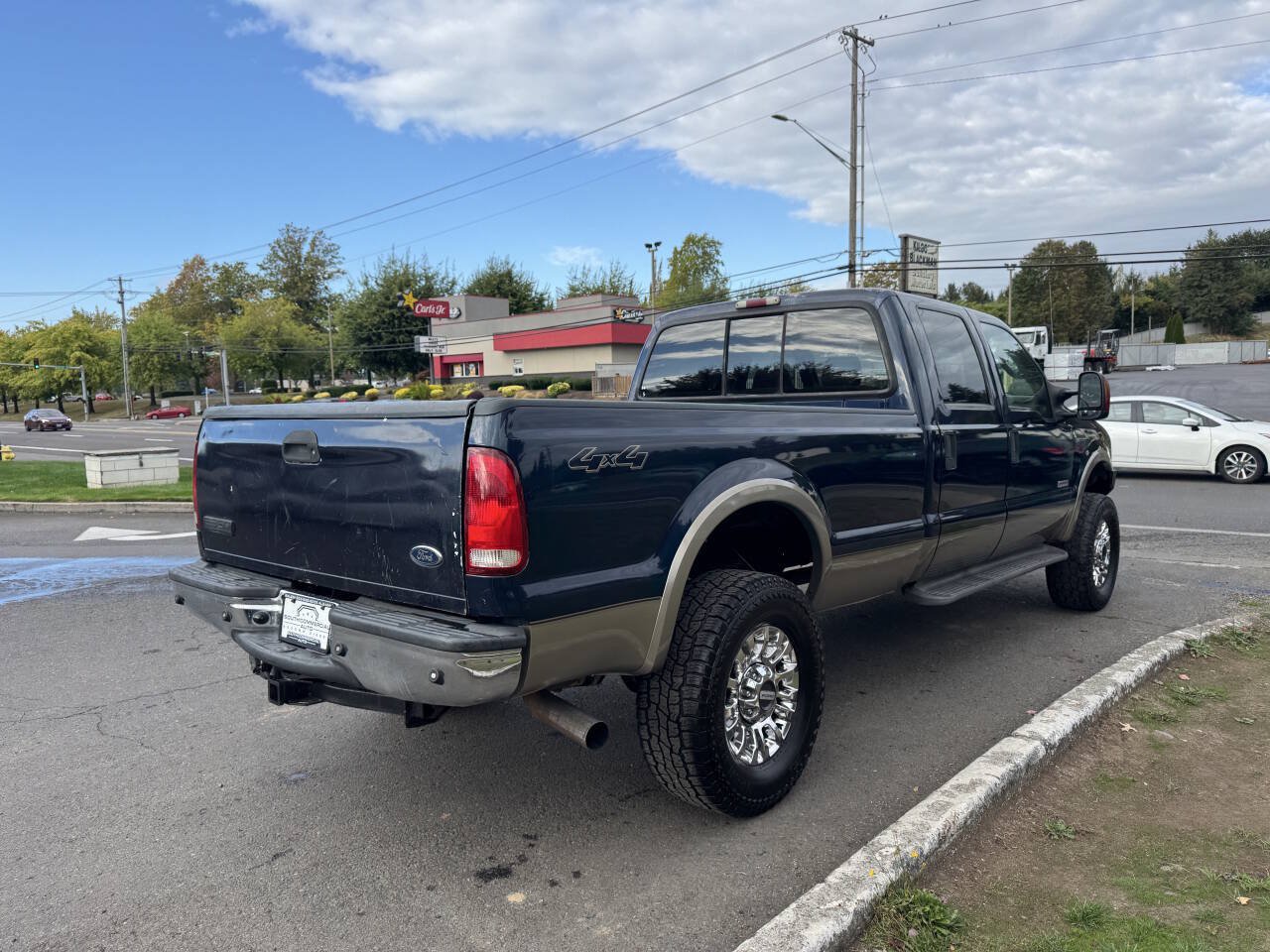 Used 2005 Ford F350 Lariat AWD/4WD image 3