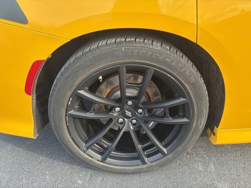 Used 2018 Dodge Charger R/T image 12