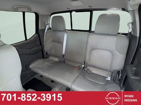Certified 2018 Nissan Frontier SV w/ Value Truck Package AWD/4WD image 39