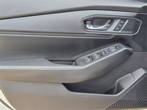 Used 2023 Honda Accord Sport image 11