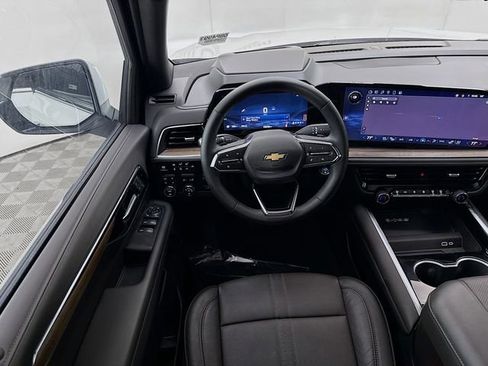 Used 2025 Chevrolet Tahoe High Country image 27