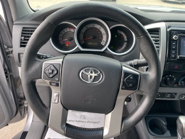 Used 2014 Toyota Tacoma 4x4 Double Cab w/ Limited Package image 25
