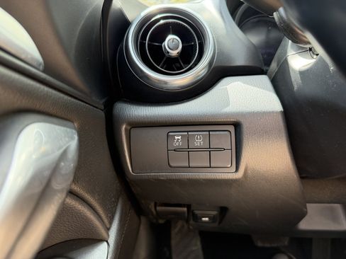 Used 2018 FIAT 124 Spider Classica w/ Technology Group RWD image 23
