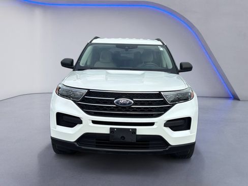 Used 2020 Ford Explorer XLT RWD image 8