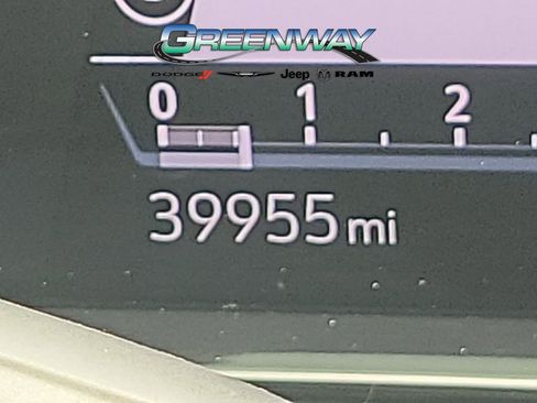 Used 2023 Cadillac Escalade Sport w/ LPO, ONYX Package image 33