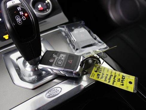 Used 2023 Land Rover Range Rover Evoque S image 21