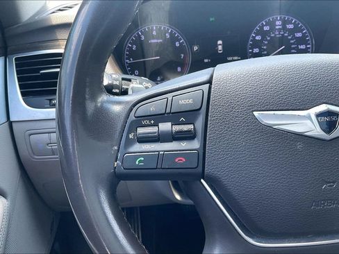 Used 2016 Hyundai Genesis 3.8 w/ Option Group 02 RWD image 18