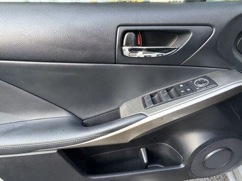 Used 2015 Lexus IS 250 w/ F-Sport Package RWD image 15