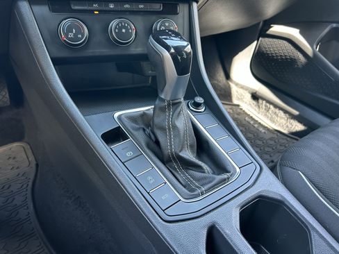 Used 2022 Volkswagen Jetta Sport FWD image 24