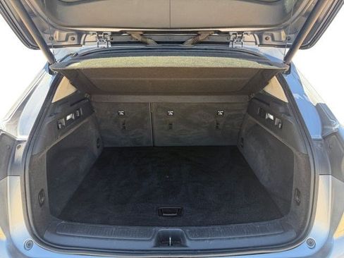 Used 2022 Buick Envision Essence w/ Technology Package I FWD image 18