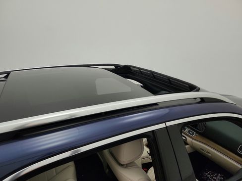 Certified 2024 Mercedes-Benz GLE 450 4MATIC image 23