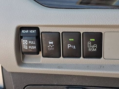 Used 2016 Toyota Sienna XLE w/ XLE Navigation Package image 26