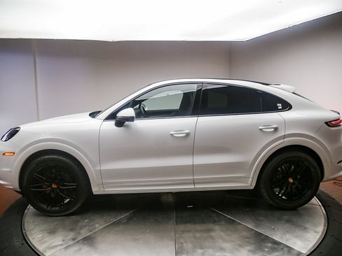 Certified 2026 Porsche Cayenne Coupe AWD/4WD image 2