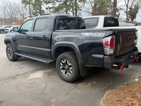 Used 2020 Toyota Tacoma TRD Off-Road w/ Technology Package image 5