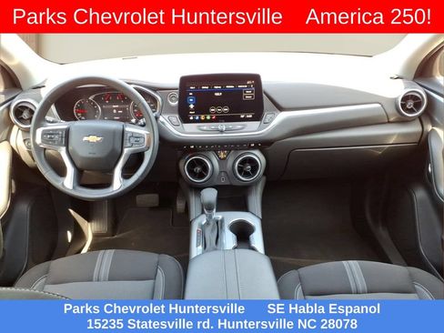 Certified 2025 Chevrolet Blazer LT AWD/4WD image 24