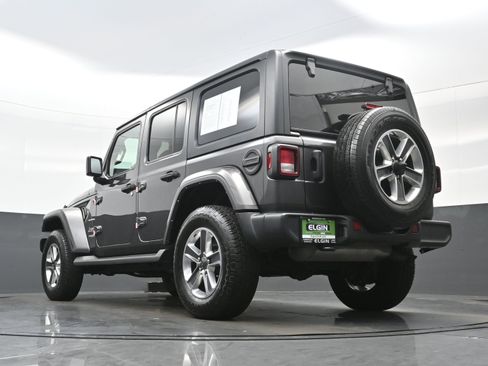 Used 2022 Jeep Wrangler Unlimited Sahara image 27