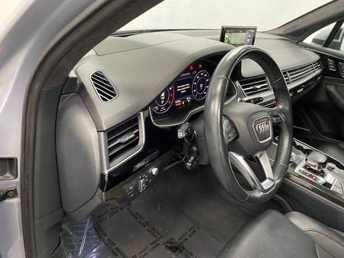 Used 2019 Audi Q7 3.0T Prestige w/ Prestige Package AWD/4WD image 59