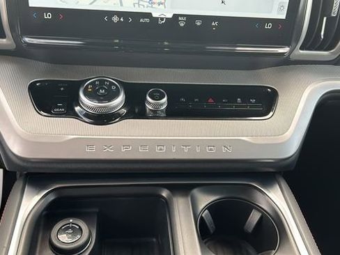 Certified 2025 Ford Expedition Active RWD image 23