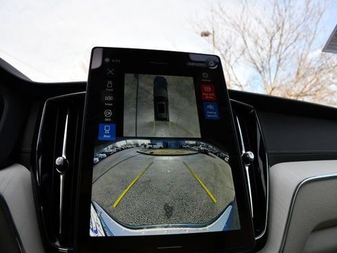 New 2026 Volvo XC60 B5 Ultra w/ Protection Package Premier image 13