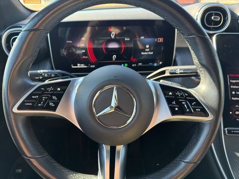 Used 2024 Mercedes-Benz GLC 300 4MATIC image 27