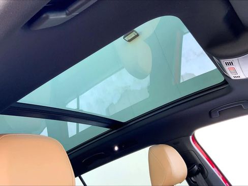 Used 2024 Volkswagen Tiguan SE R-Line image 14