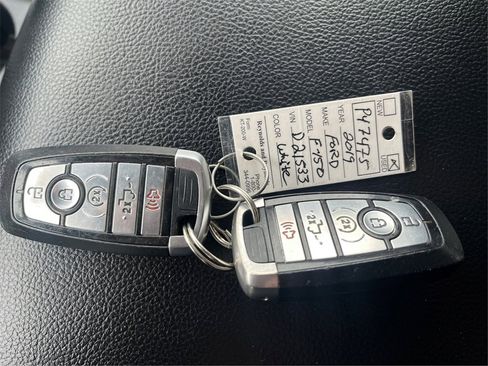 Used 2019 Ford F150 Lariat image 35