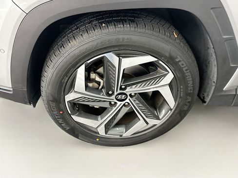 Used 2024 Hyundai Tucson Limited image 11