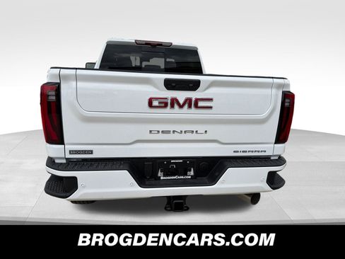 New 2026 GMC Sierra 2500 Denali w/ Denali Reserve Package AWD/4WD image 7