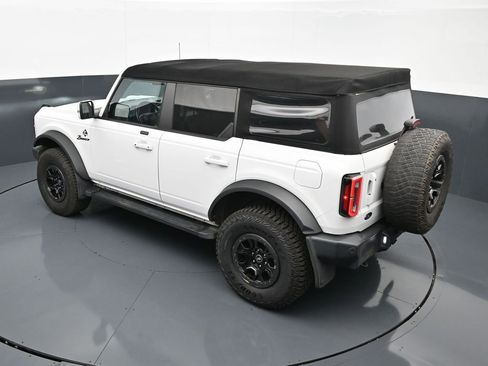 Used 2021 Ford Bronco Outer Banks w/ Sasquatch Package AWD/4WD image 24