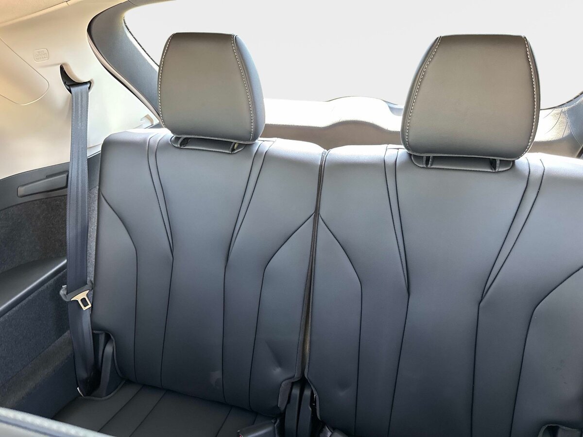 Used 2026 Acura MDX w/ Technology Package FWD image 12