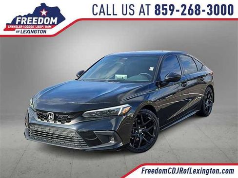 Used 2023 Honda Civic Sport image 1